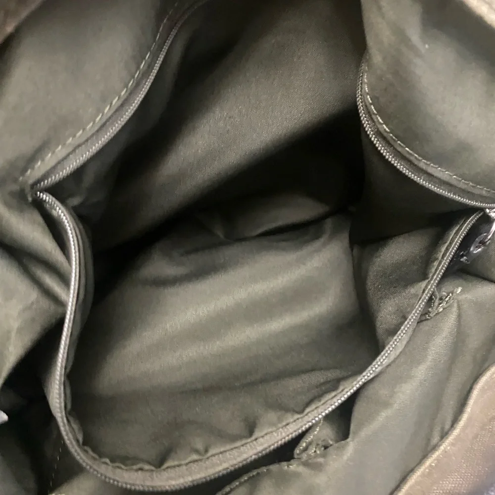 Calvin Klein Men’s Army Green Messenger Bag - Picture 10 of 14